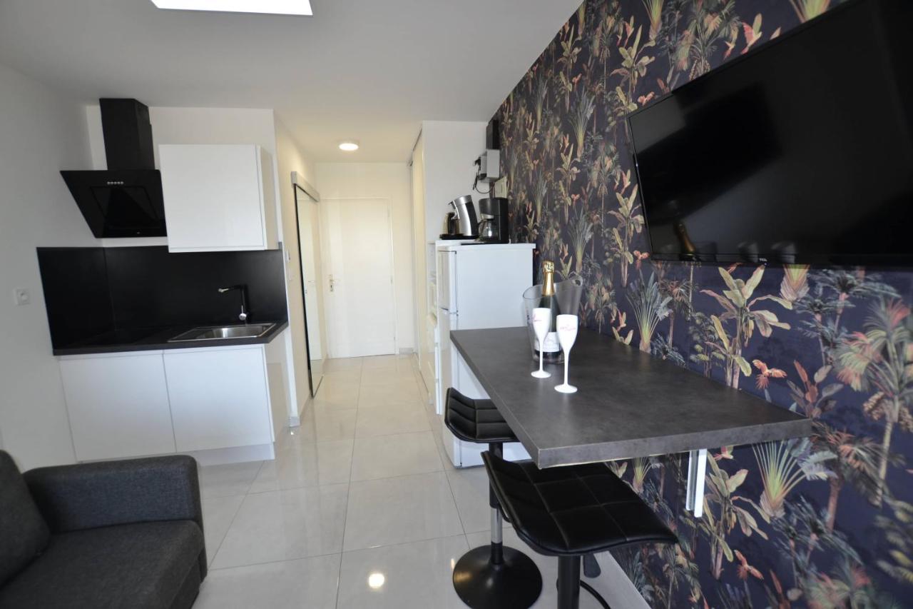 Studio Naturiste "Tropiques" Heliopolis Fg แอกด์ ภายนอก รูปภาพ